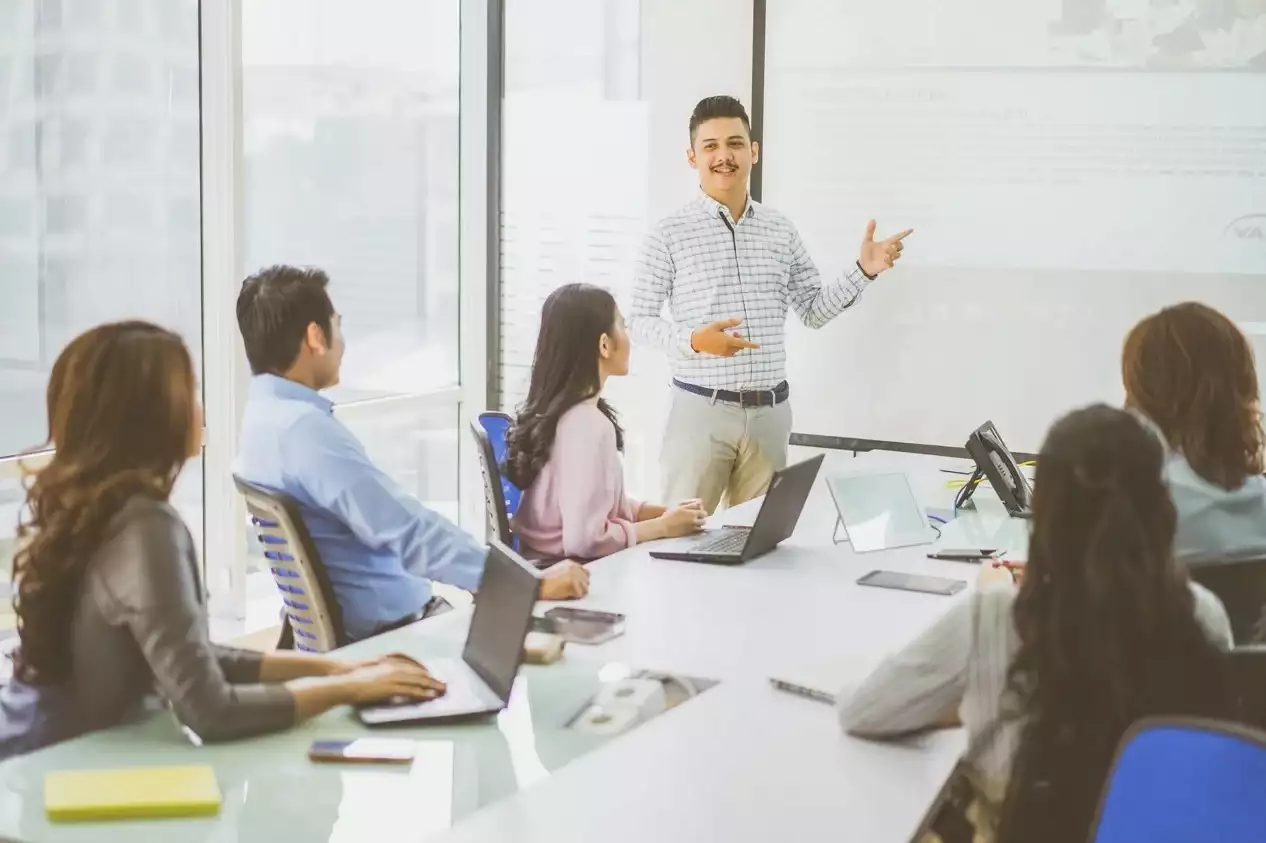 VADS Solutions image Customer Service Learning Center