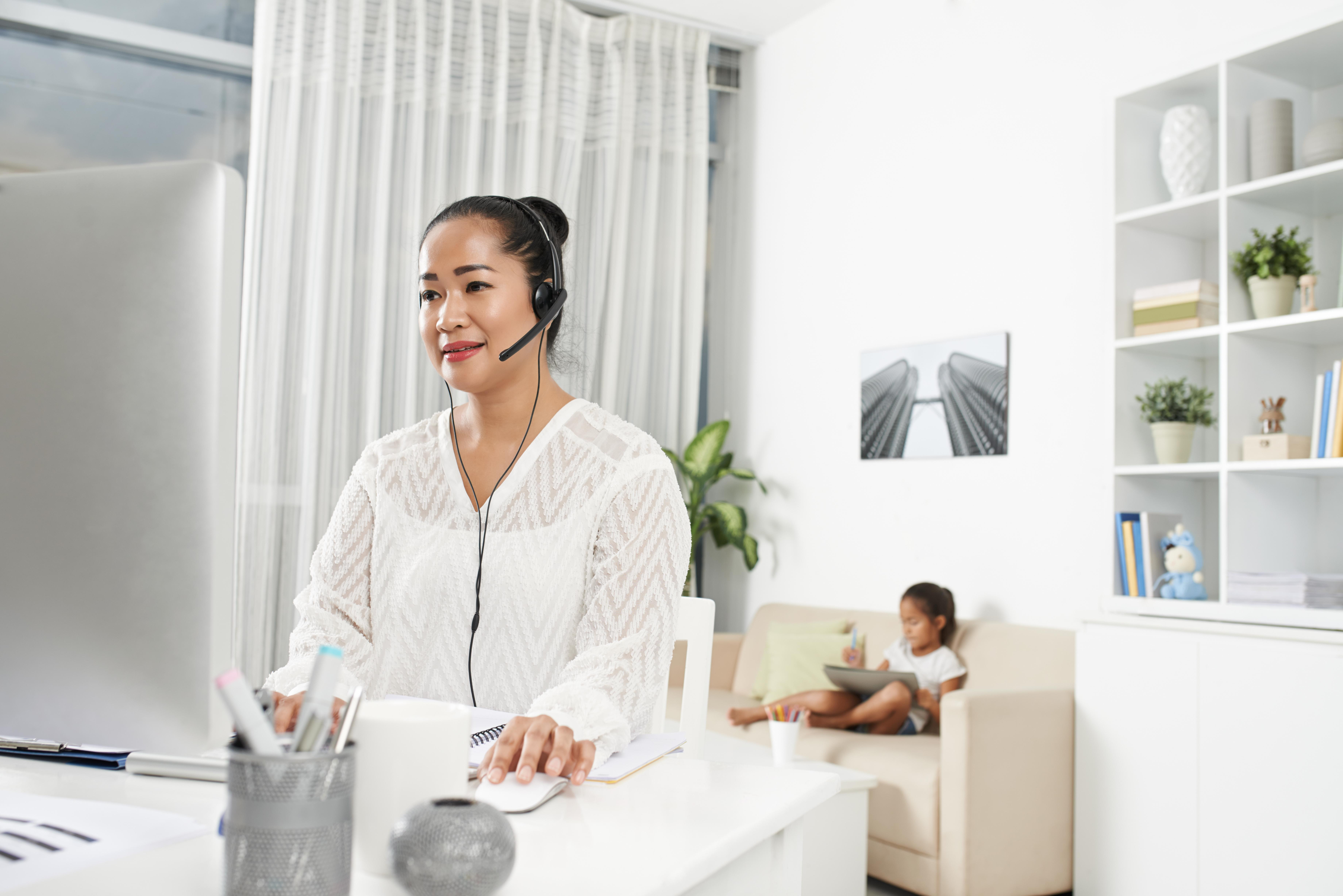 Image of Tingkatkan Efisiensi Layanan Pelanggan dengan Hybrid Contact Center