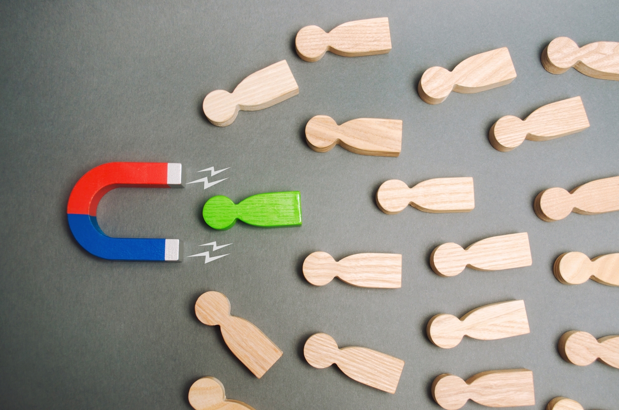 Image of More Than Just Promos! Understanding the Essential Differences Between Customer Acquisition and Retention for Your Business